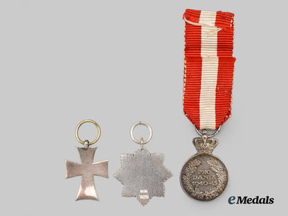 denmark,_kingdom._a_lot_of_three_miniature_awards___m_n_c0909