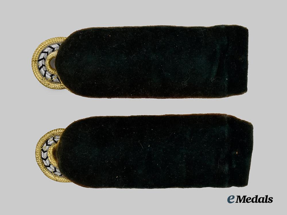 germany,_r_a_d._a_rare_set_of_generalarbeitsführer_shoulder_boards___m_n_c0923