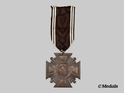 germany,_n_s_d_a_p._a_long_service_award,_i_i_i_class_for10_years,_early_aluminum_variant_with_ribbon_bar_by_paul_meybauer___m_n_c0938