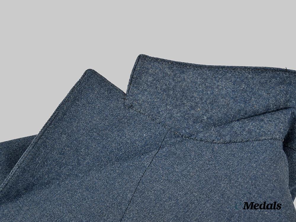 canada,_commonwealth._a_second_war_r_c_a_f_winter_service_tunic_of_a_wireless_air_gunner___m_n_c0942