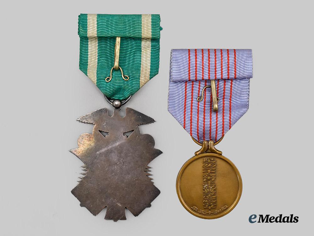 japan,_empire._a_pair_of_decorations___m_n_c0950