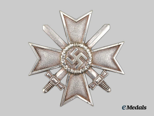 germany,_wehrmacht._a_war_merit_cross_i_class_with_swords,_by_deschler&_sohn___m_n_c0975