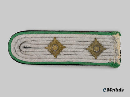 germany,_s_s._a_waffen-_s_s_gebirgsjäger_hauptsturmführer_shoulder_board___m_n_c1005