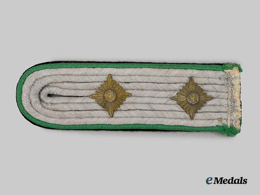 germany,_s_s._a_waffen-_s_s_gebirgsjäger_hauptsturmführer_shoulder_board___m_n_c1005