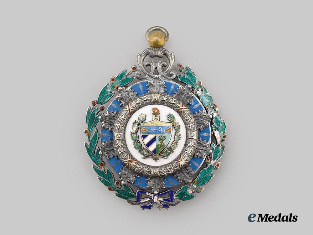 cuba,_republic._an_order_of_carlos_manuel_de_cespedes,_grand_cross_set___m_n_c1018