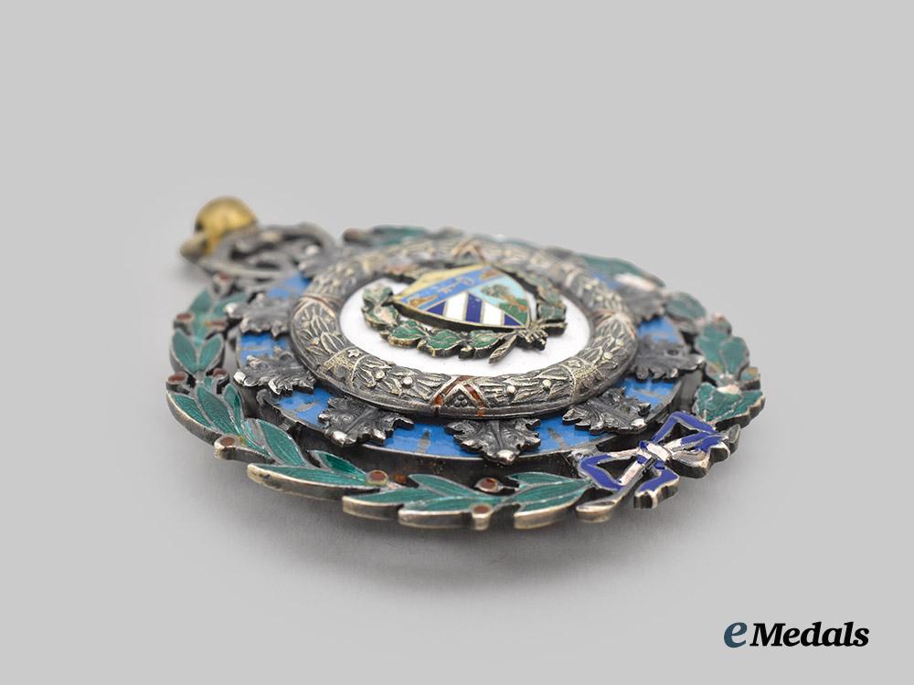 cuba,_republic._an_order_of_carlos_manuel_de_cespedes,_grand_cross_set___m_n_c1019