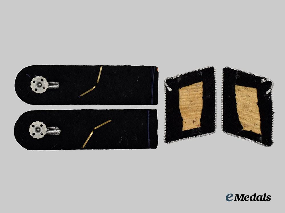 germany,_luftwaffe._a_set_of_engineer_oberleutnant_rank_insignia___m_n_c1038