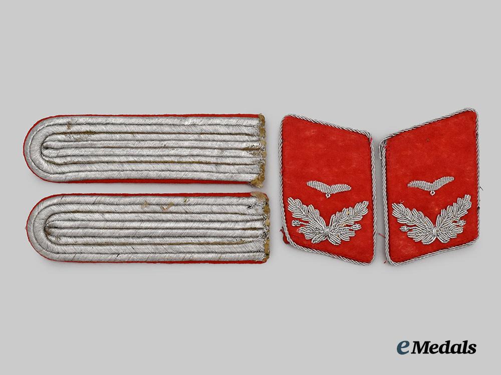 germany,_luftwaffe._a_set_of_flak/_artillery_leutnant_rank_insignia___m_n_c1043