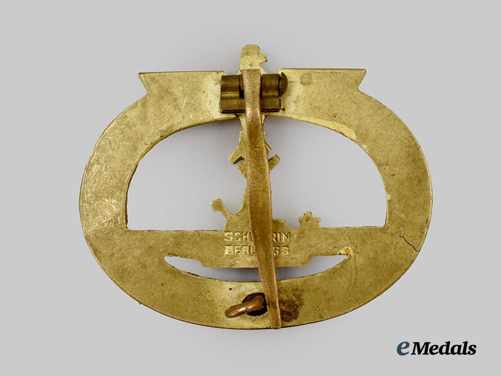 germany,_kriegsmarine._a_u-_boat_war_badge,_by_schwerin___m_n_c1044