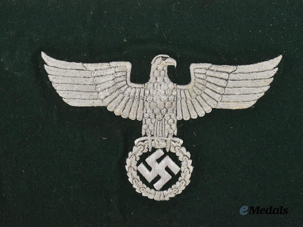 germany,_third_reich._a_rare_land_customs_border_officer’s_vehicle_fender_flag_cut-_off_panel___m_n_c1047