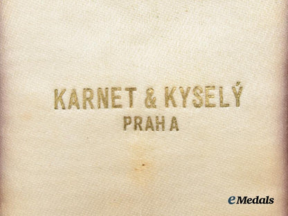 czechoslovakia,_republic._an_order_of_the_white_lion,_i_v_class_officer_by_karnet&_kysely,_in_case___m_n_c1054