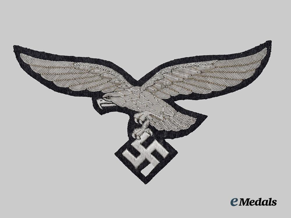 germany,_luftwaffe._a_rare_officer’s_cape_eagle___m_n_c1055