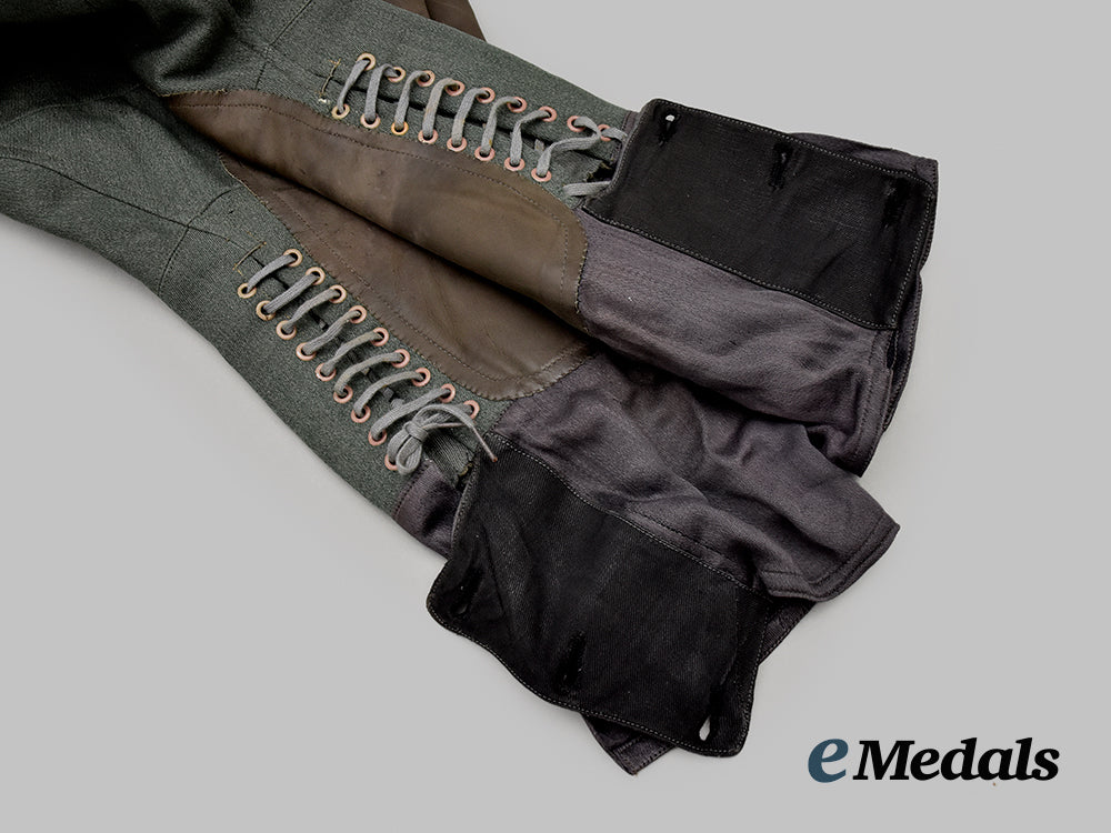 germany,_heer._a_pair_of_tailor_made_wehrmacht_riding_breeches_to_lt._niessl___m_n_c1056