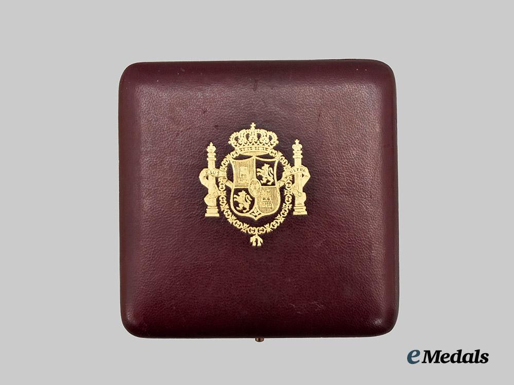 spain,_kingdom._an_order_of_isabella_the_catholic,_grand_cross_star_in_case___m_n_c1063