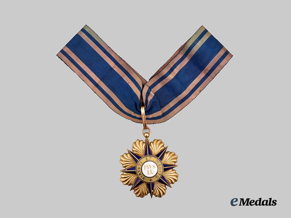 vatican,_papal_state._an_order_of_pius_i_x,_commander_in_gold,_c.1880___m_n_c1101