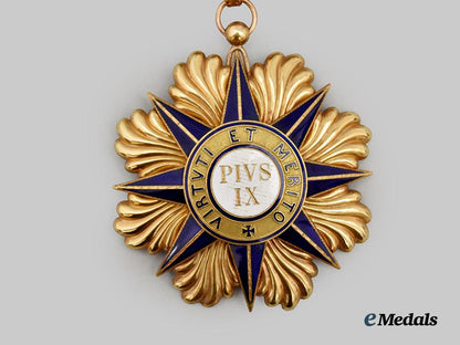 vatican,_papal_state._an_order_of_pius_i_x,_commander_in_gold,_c.1880___m_n_c1102