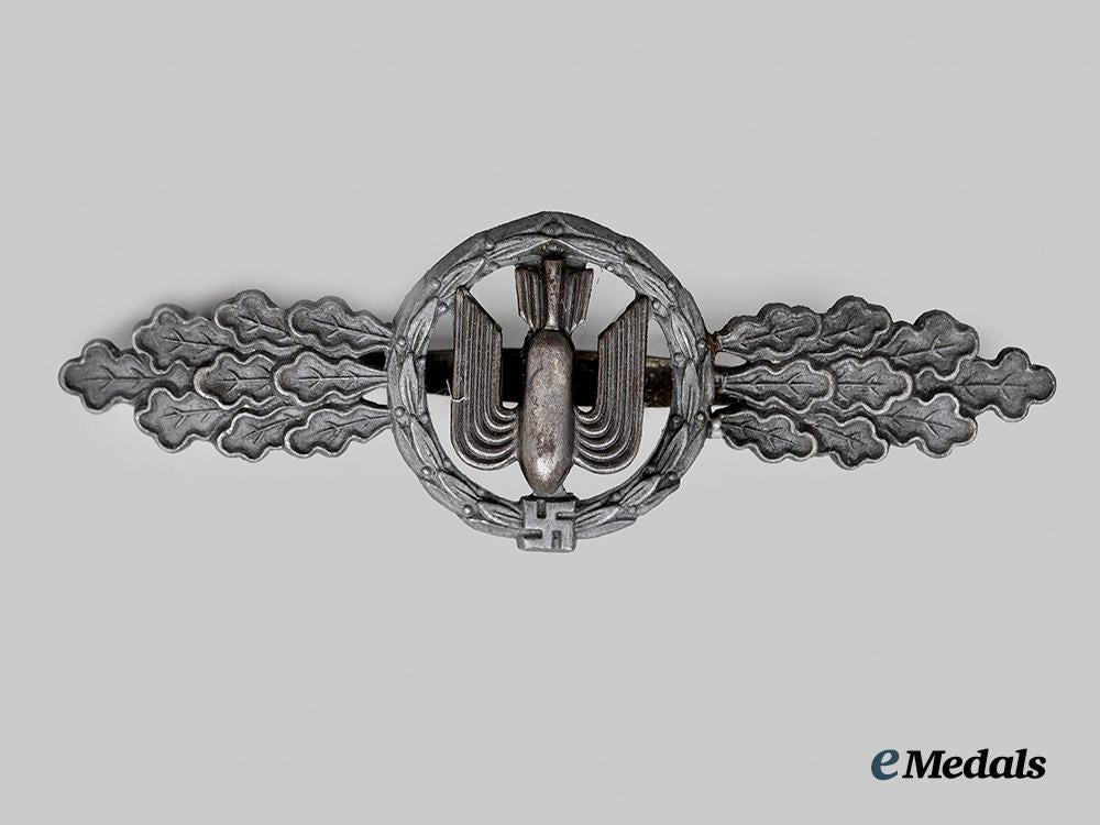 germany,_luftwaffe._a_bomber_clasp,_silver_grade,_by_funcke&_brüninghaus___m_n_c1116