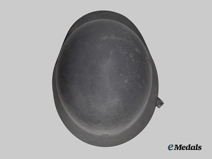 germany,_luftwaffe._an_m40_stahlhelm,_single_decal_version,_by_quist___m_n_c1147