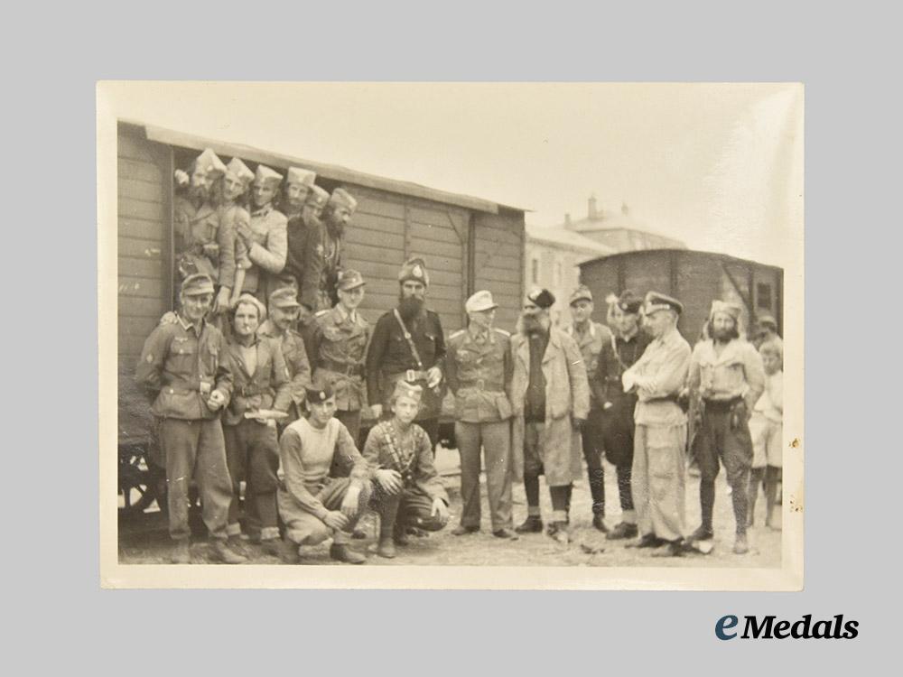 germany,_heer._a_lot_of_private_wartime_photos_of_heer_personnel_with_chetnik_fighters___m_n_c1152