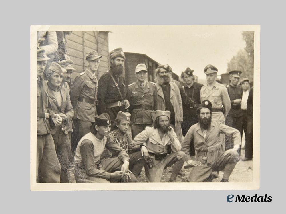 germany,_heer._a_lot_of_private_wartime_photos_of_heer_personnel_with_chetnik_fighters___m_n_c1156