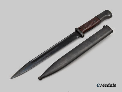germany,_third_reich._a_k98_combat_bayonet,_with_n_s_d_a_p_flag___m_n_c1179
