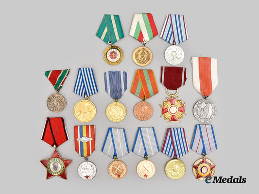 bulgaria,_poland,_romania,_soviet_union,_yugoslavia._lot_of_fifteen_socialist_medals___m_n_c1185