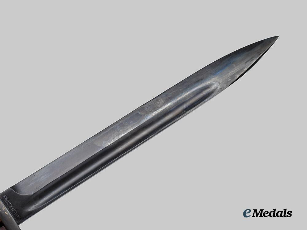 germany,_third_reich._a_k98_combat_bayonet,_with_n_s_d_a_p_flag___m_n_c1186