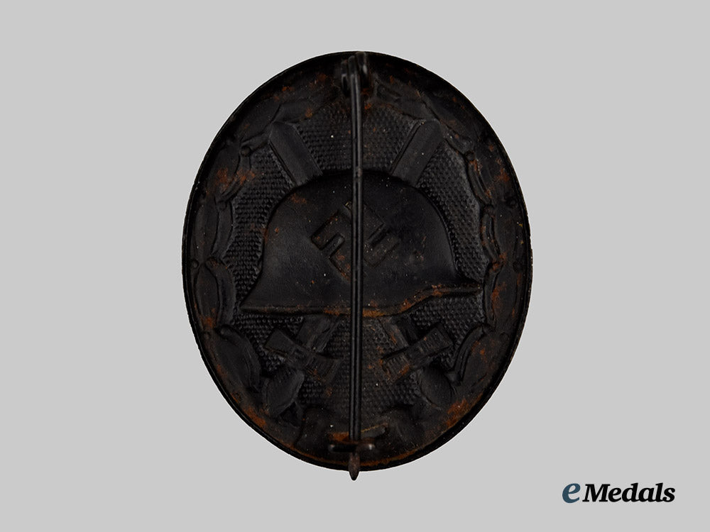 germany,_wehrmacht._a_black_grade_wound_badge,_with_case___m_n_c1204