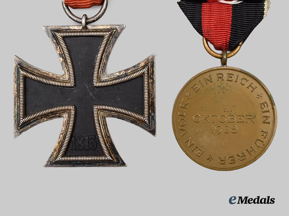 germany,_wehrmacht._a_pair_of_service_awards___m_n_c1204