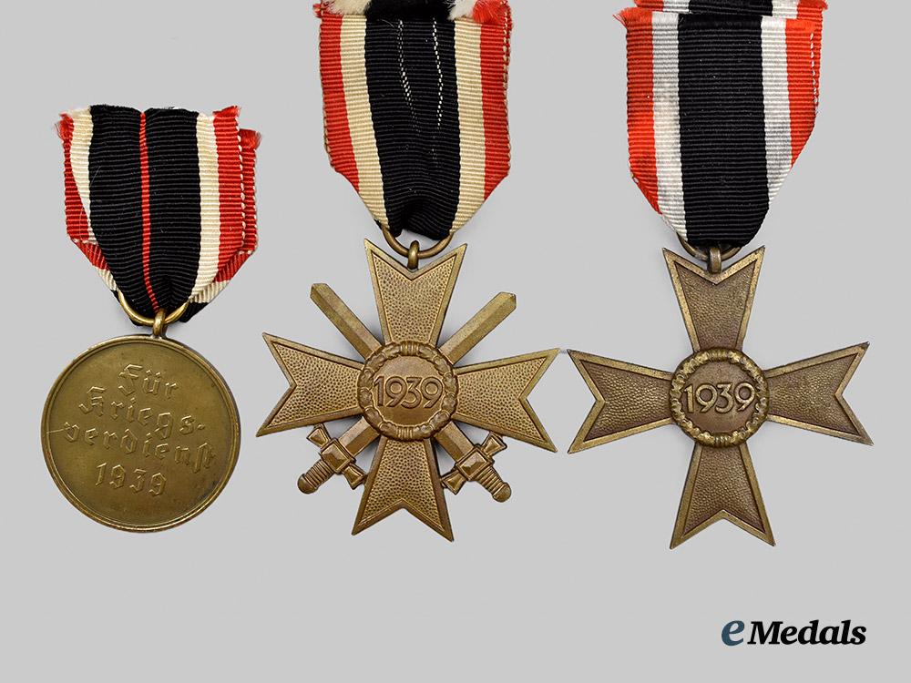 germany,_wehrmacht._a_mixed_lot_of_war_merit_decorations___m_n_c1231-_recovered