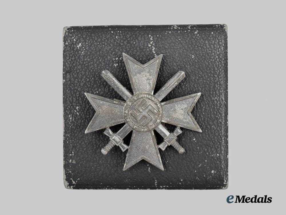 germany,_wehrmacht._a_war_merit_cross_i_class_with_swords_and_case,_late-_war_example_by_wilhelm_deumer___m_n_c1261