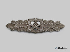 Germany, Wehrmacht. A Close Combat Clasp, Bronze Grade, Second Pattern by Friedrich Linden