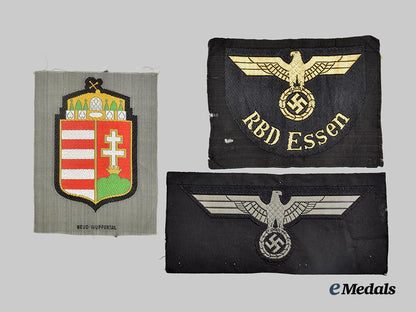germany,_third_reich._a_mixed_lot_of_mint_uniform_insignia___m_n_c1306