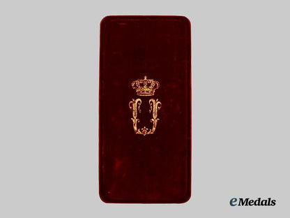 italy,_kingdom._an_order_of_the_crown_of_italy,_i_i_class_grand_officer_set,_in_case_by_cravanzola___m_n_c1339