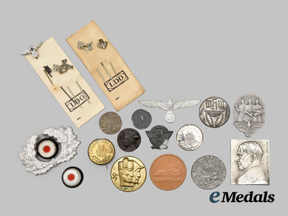 germany,_third_reich._a_mixed_lot_of_badges_and_insignia___m_n_c1350