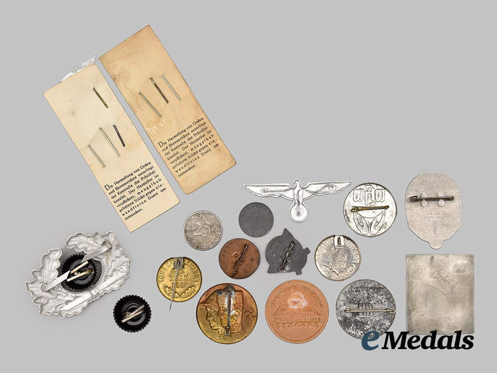germany,_third_reich._a_mixed_lot_of_badges_and_insignia___m_n_c1352
