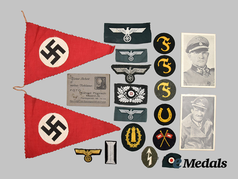 germany,_third_reich._a_mixed_lot_of_insignia_and_photographs___m_n_c1355