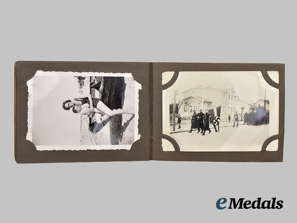 germany,_third_reich._a_mixed_lot_of_insignia_and_photographs___m_n_c1370