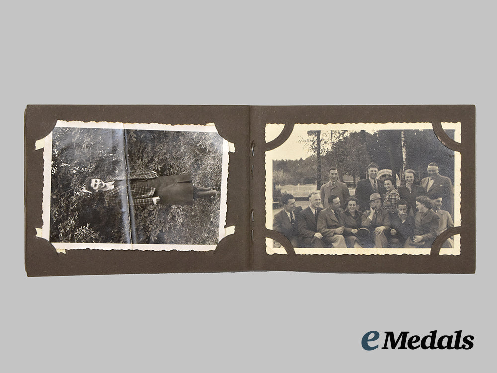 germany,_third_reich._a_mixed_lot_of_insignia_and_photographs___m_n_c1373