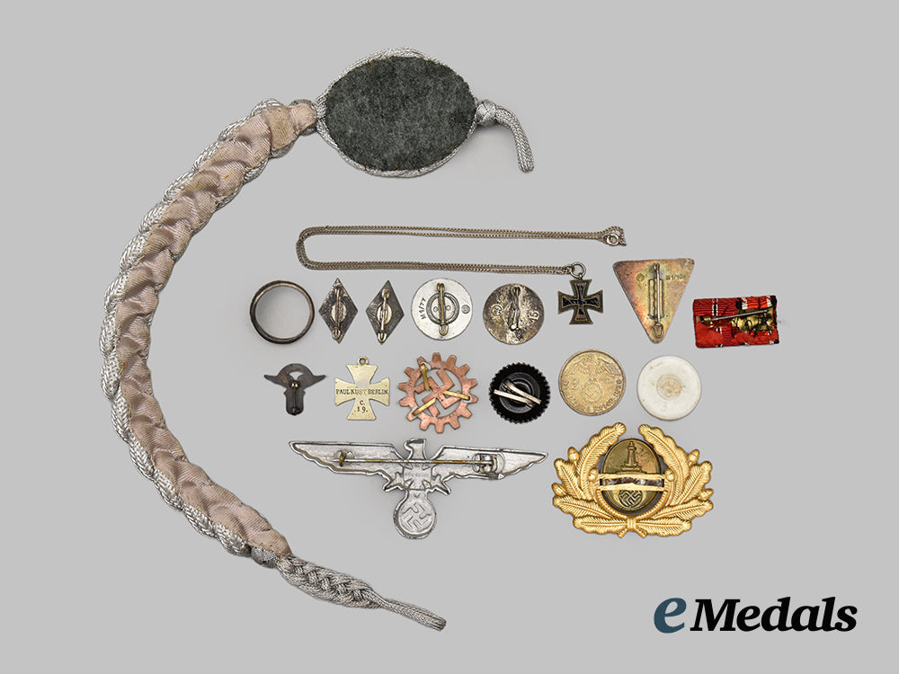 germany,_third_reich._a_mixed_lot_of_badges_and_insignia___m_n_c1381