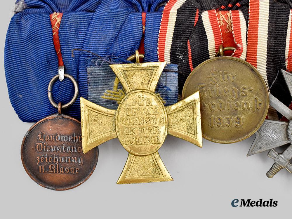 germany,_third_reich._a_medal_bar_for_world_war_and_police_service___m_n_c1383