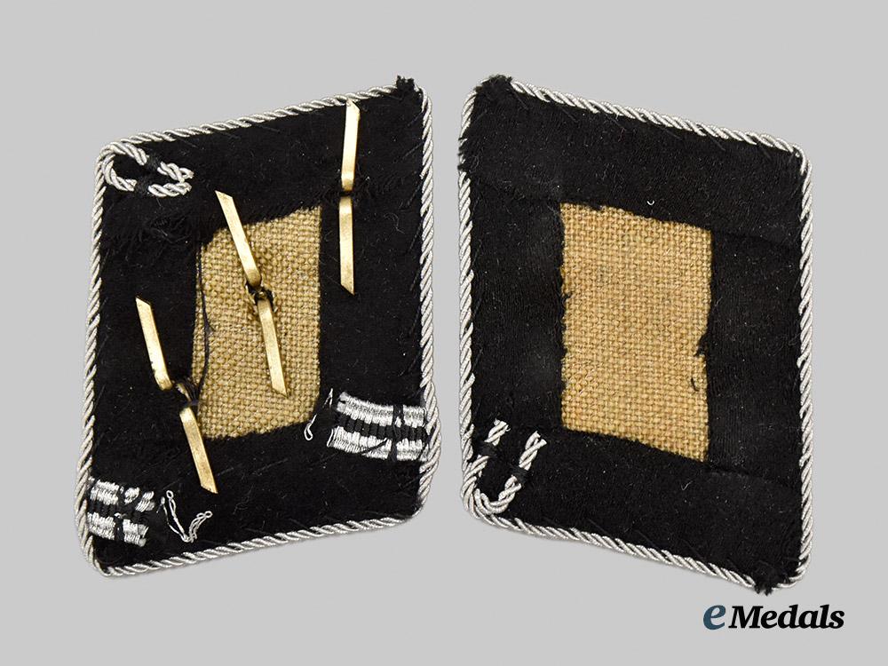 germany,_s_s._a_rare_set_of_waffen-_s_s_obersturmführer_collar_tabs___m_n_c1401