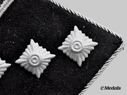 germany,_s_s._a_rare_set_of_waffen-_s_s_obersturmführer_collar_tabs___m_n_c1403