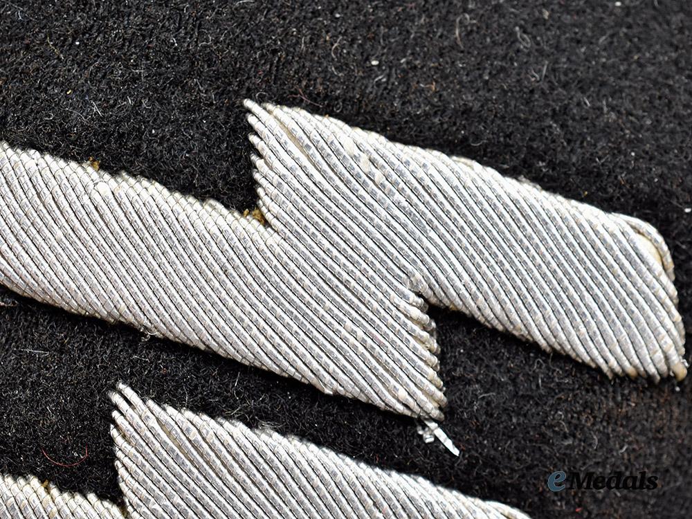 germany,_s_s._a_rare_set_of_waffen-_s_s_obersturmführer_collar_tabs___m_n_c1404
