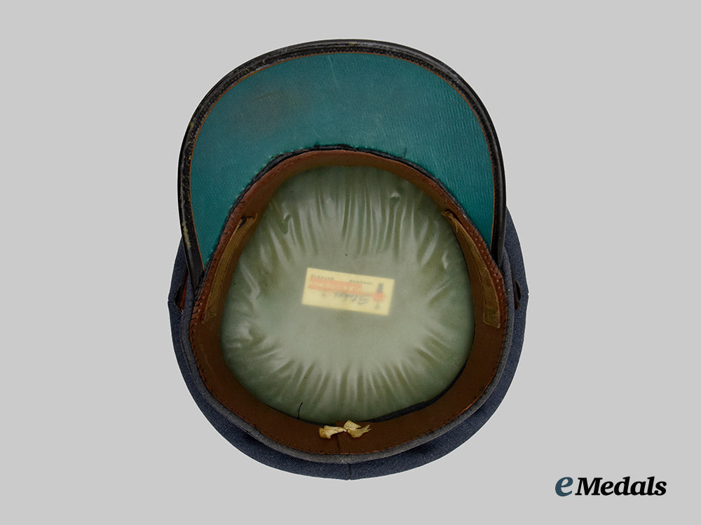 canada,_commonwealth._a_royal_canadian_air_force_group_captain_officer's_cap___m_n_c1440