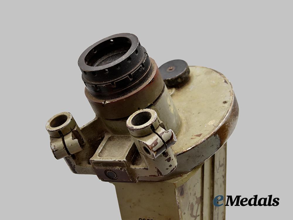 germany,_kriegsmarine._a_flak_battery_targeting_scope,_by_carl_zeiss___m_n_c1443