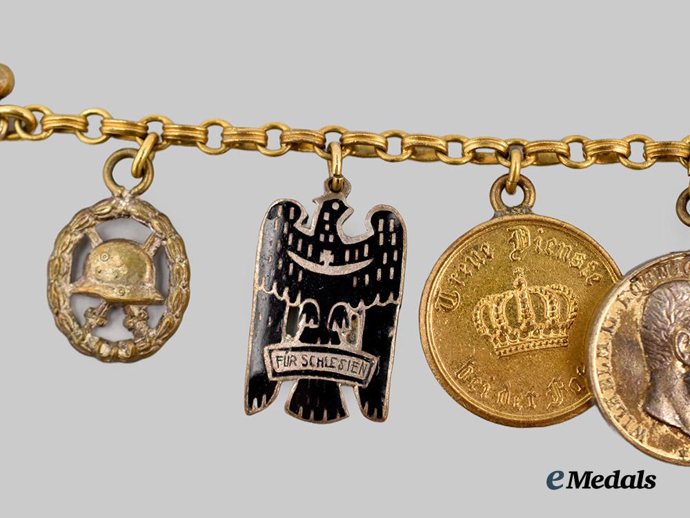 germany,_imperial._a_pair_of_miniature_medal_chains_for_first_world_war_and_freikorps_service___m_n_c1482
