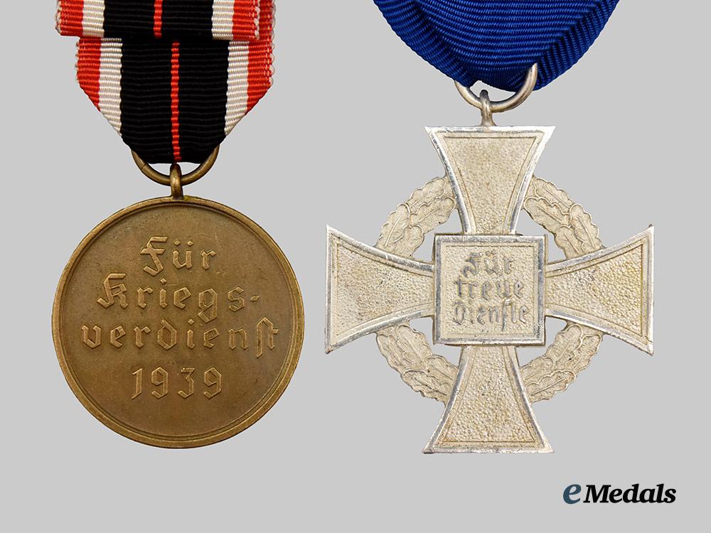 germany,_wehrmacht._a_mixed_lot_of_awards___m_n_c1522