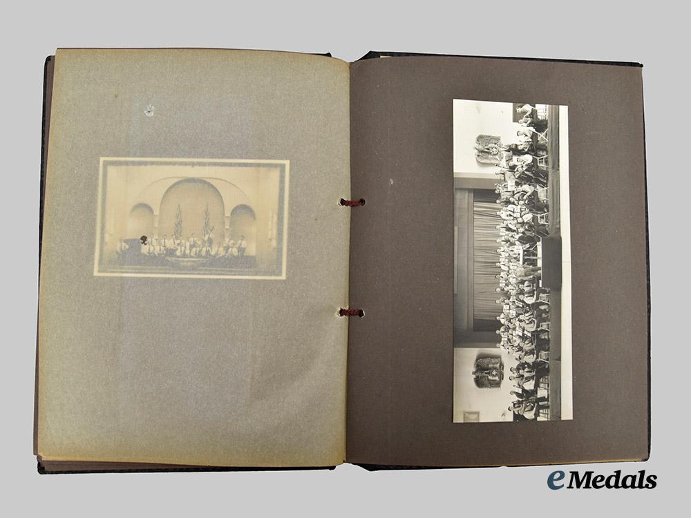 germany,_wehrmacht._a_p_o_w_photo_album,_with_plaque___m_n_c1531