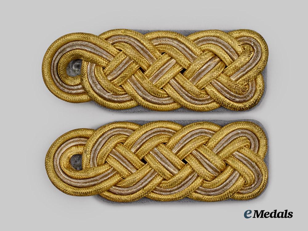 germany,_s_s._a_set_of_s_s-_brigadeführer_shoulder_boards___m_n_c1552
